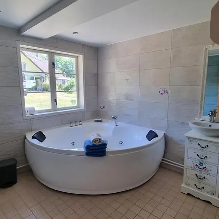 Paerdi Suvemaja Koguva